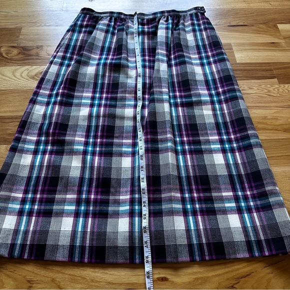 Pendleton Vintage 100% Pure Virgin Wool Plaid Pleated Skirt Sz 12 Purple/Black - Picture 12 of 14